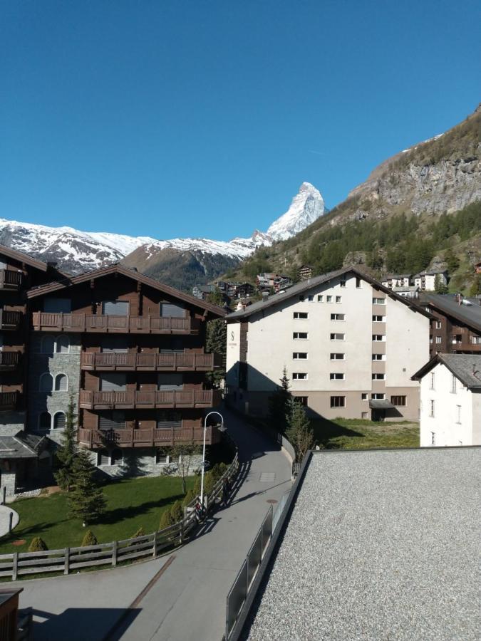 Haus Viktoria C Appartement Zermatt Buitenkant foto